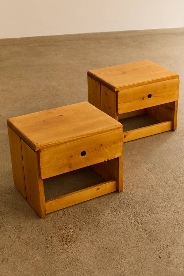 Les Arcs Bedside Drawers
