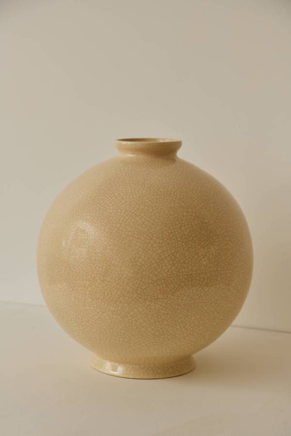 Centrepiece Crackle Glaze Moon Jar