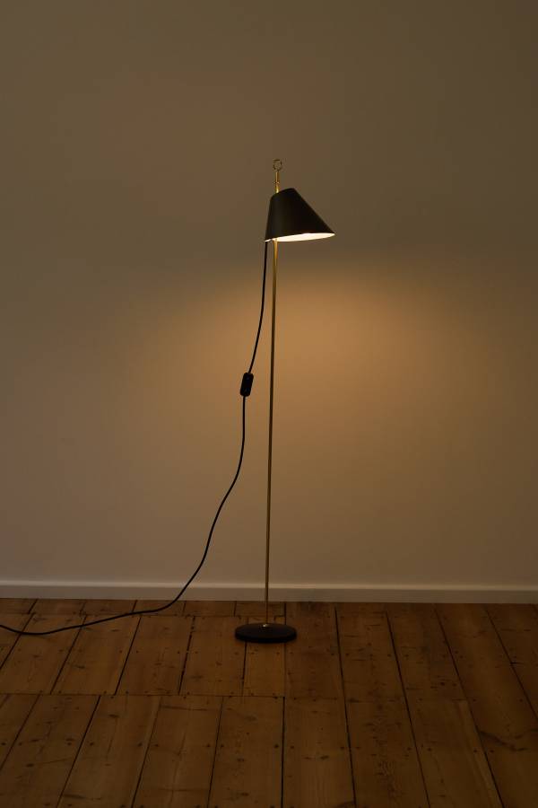 Monachella floor lamp