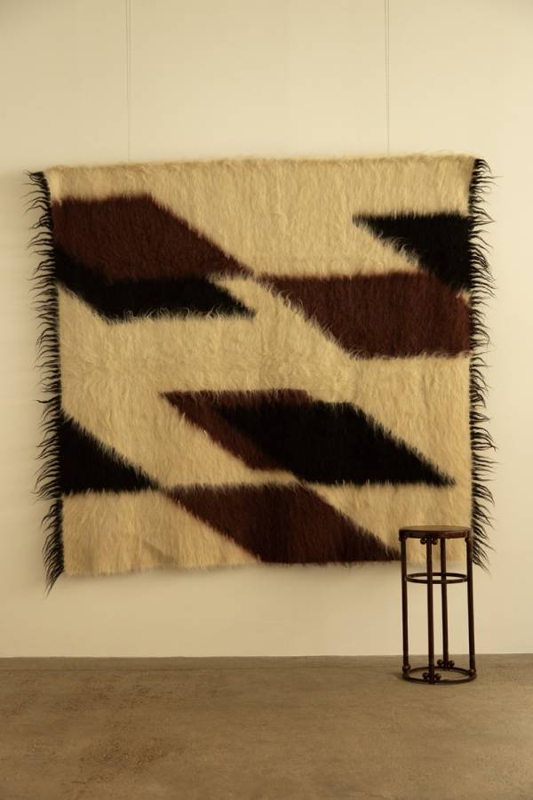 Spontaneous Particulars