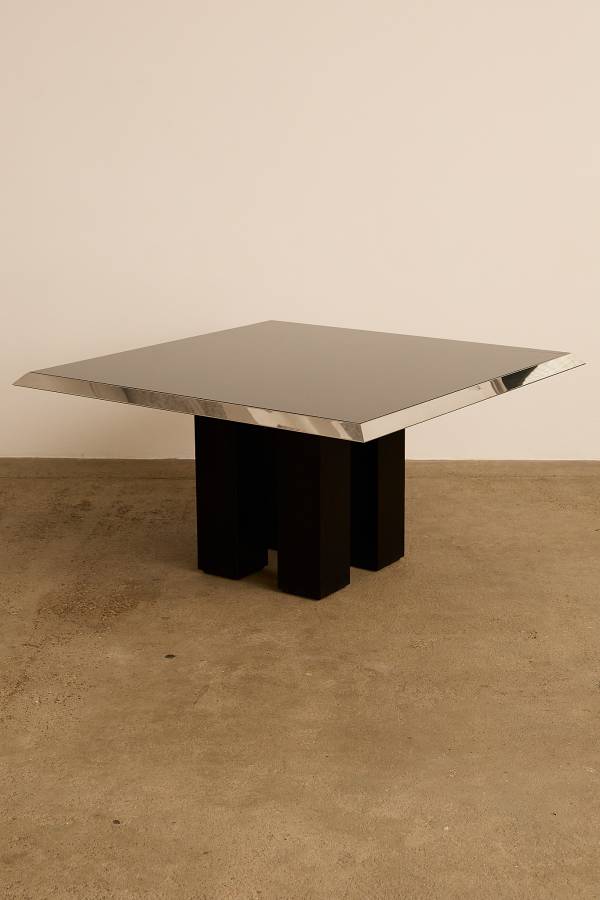 Agape Dining Table
